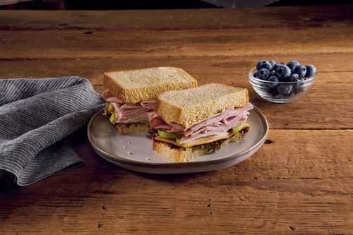 Cheddar & Apple Hardwood Turkey Sandwich